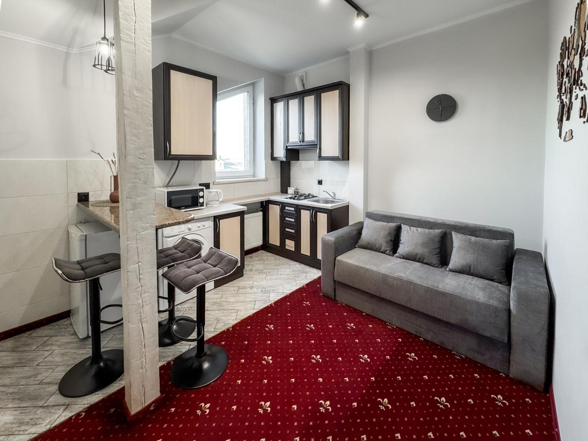 Apartments On Zaliznychna 49 Ivano-Frankivsk Luaran gambar